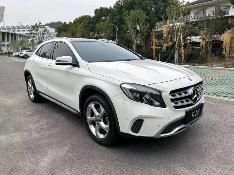 嘉兴18年奔驰CLA2