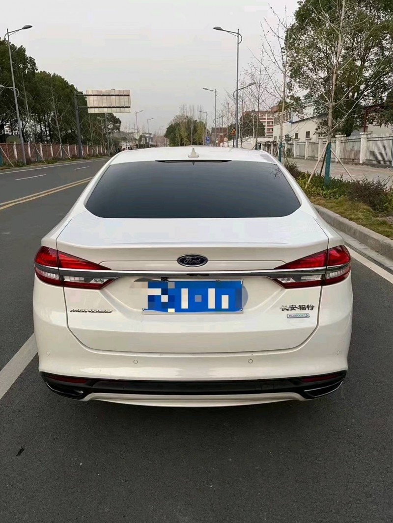 宜昌17年福特蒙迪欧6