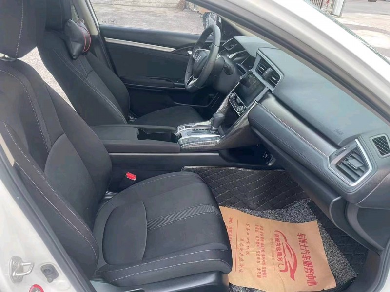 宜昌17年本田思域8