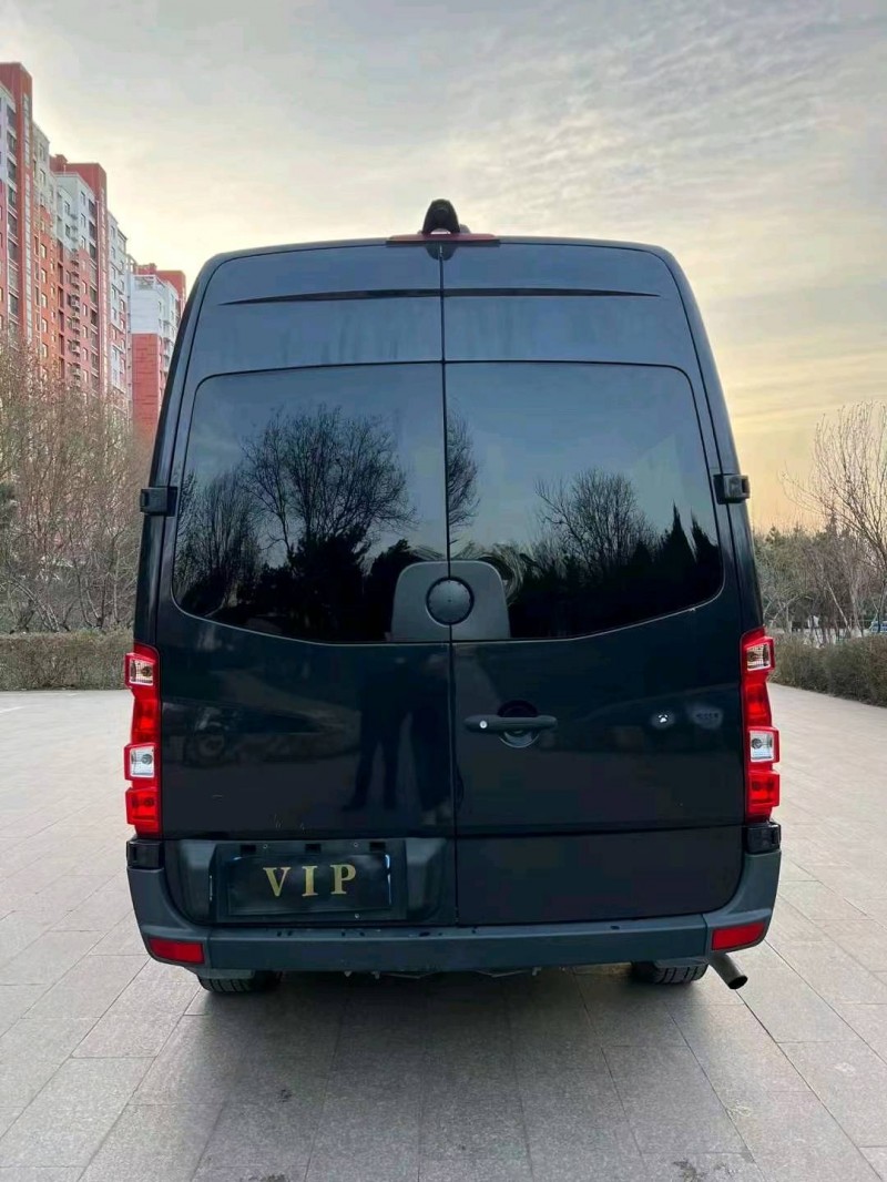 邢台17年海格H5V7