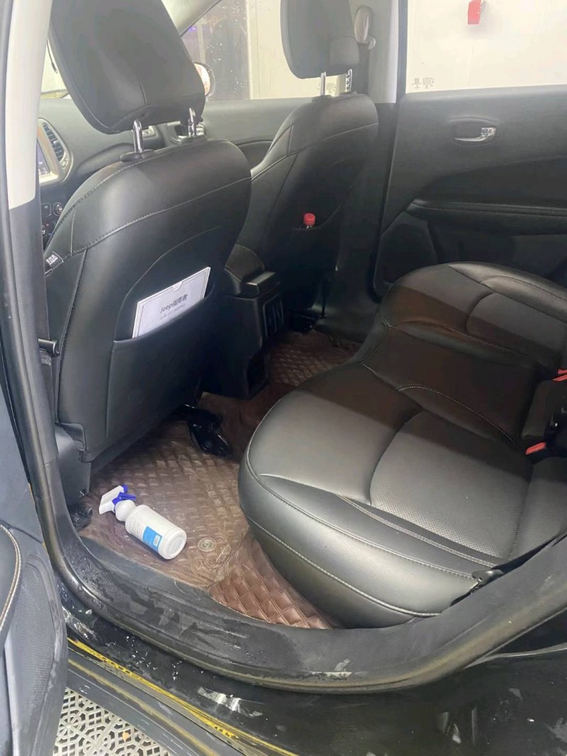 石家庄17年Jeep指南者4