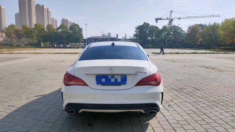 东营15年奔驰CLA7