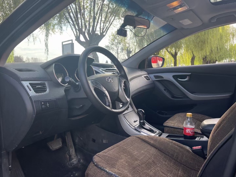 青岛15年现代朗动3