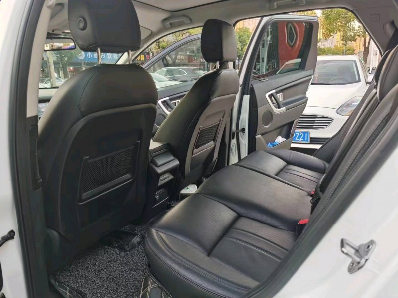 常州18年路虎发现3