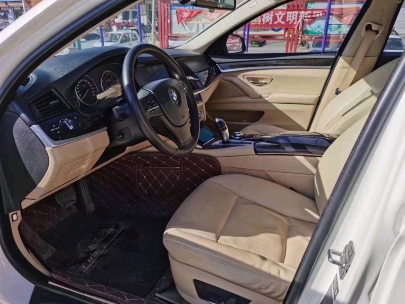 北京12年宝马5系3