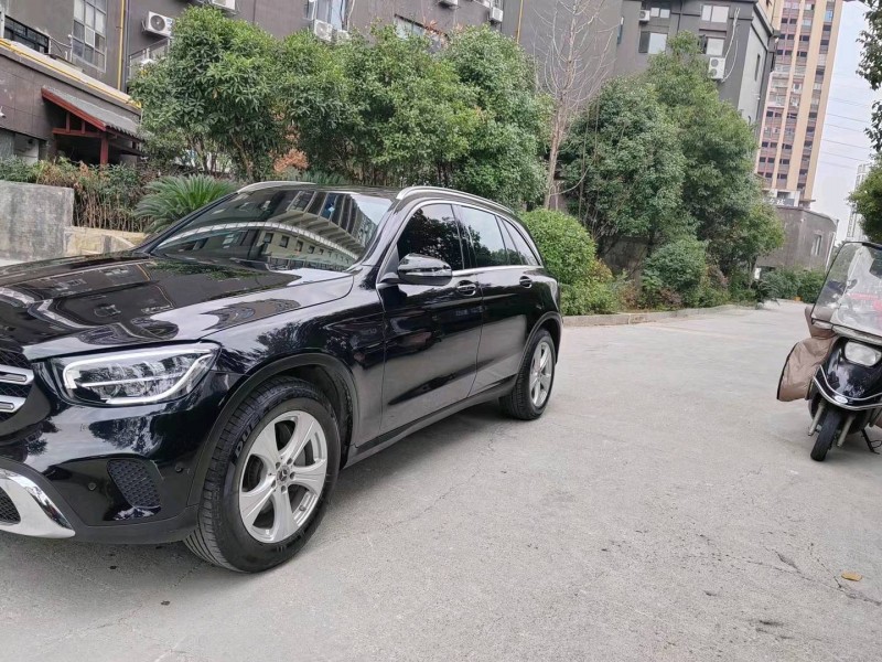 邵阳20年奔驰GLC2