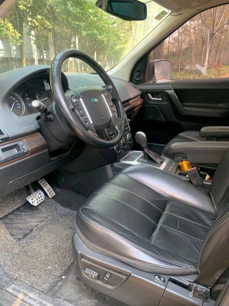 嘉兴13年路虎神行者2