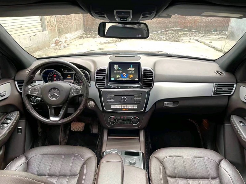 青岛16年奔驰GLE6