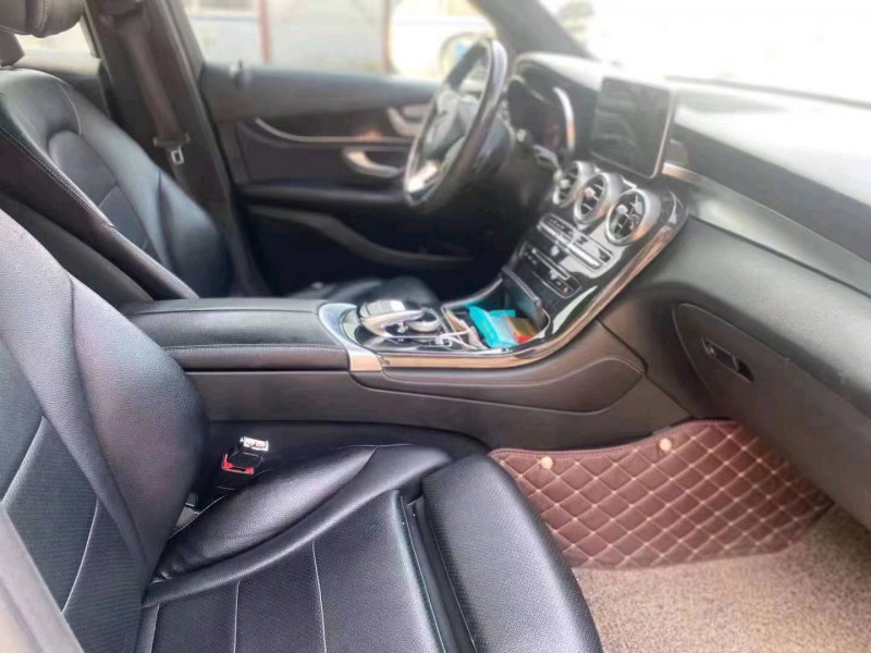 青岛16年奔驰GLC5