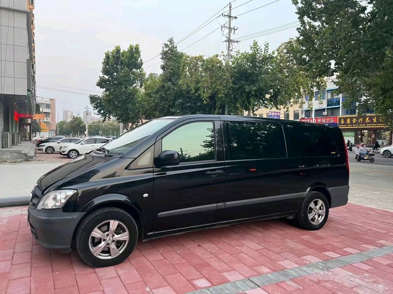 北京11年奔驰威霆7