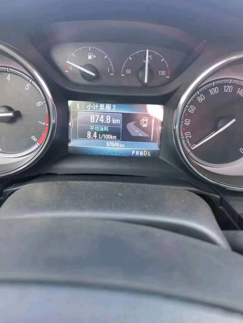 北京16年别克威朗1