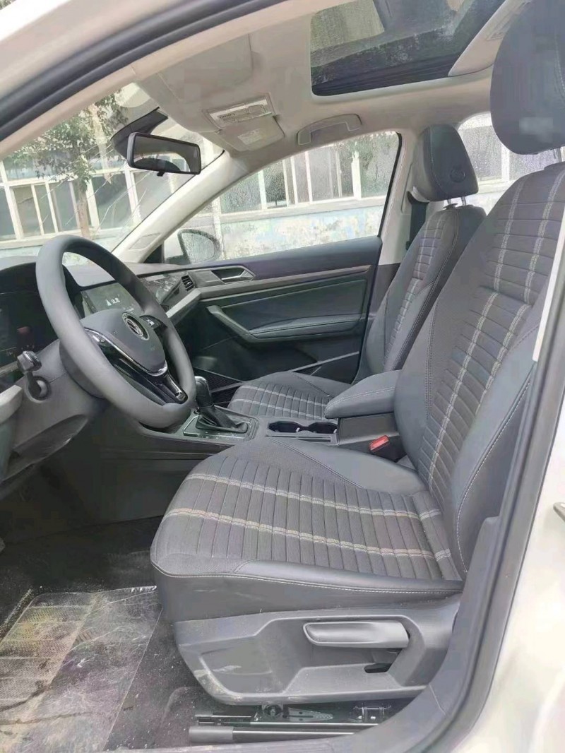 北京22年大众朗逸4