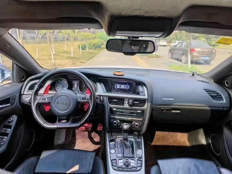 北京12年奥迪S54