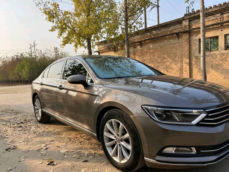 保定17年大众迈腾2