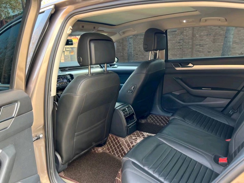 保定17年大众迈腾4