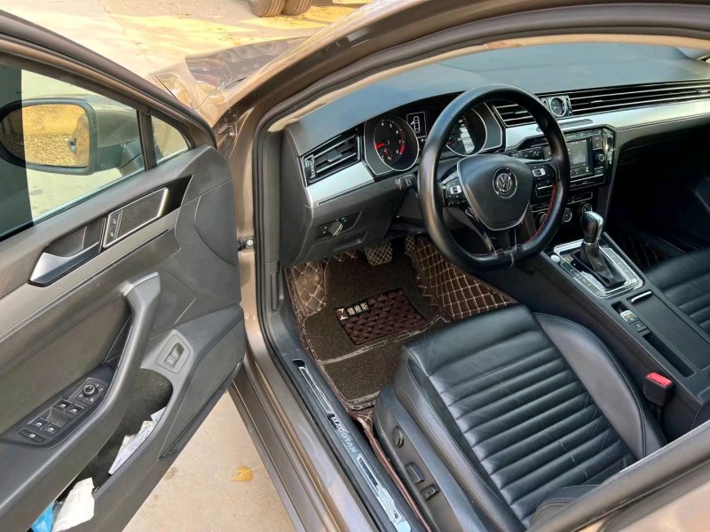 保定17年大众迈腾6