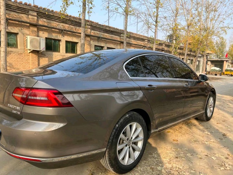 保定17年大众迈腾8