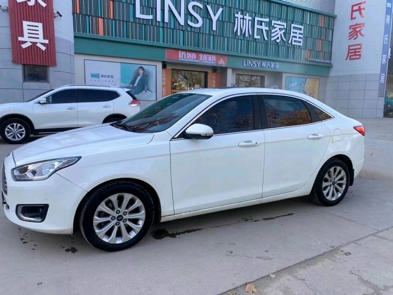 枣庄15年福特福睿斯8