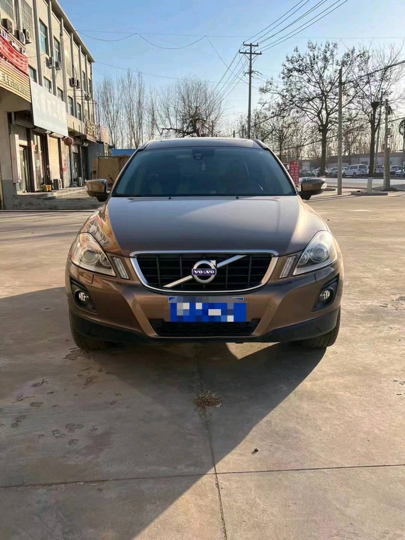 东营10年沃尔沃XC601