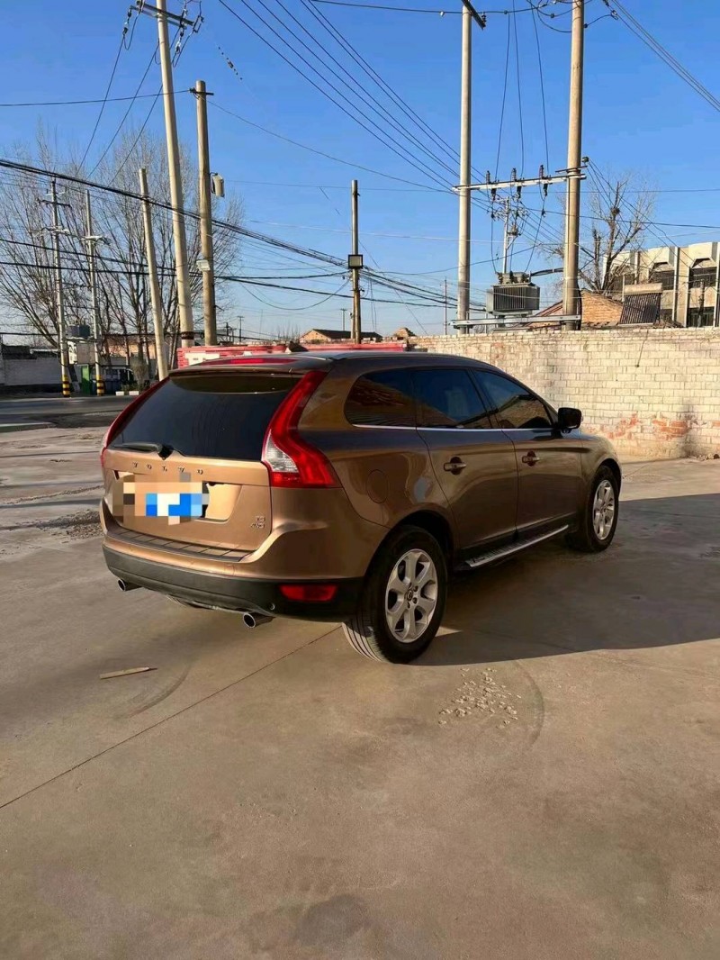 东营10年沃尔沃XC605