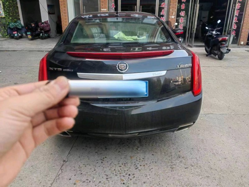 邯郸15年凯迪拉克XTS3