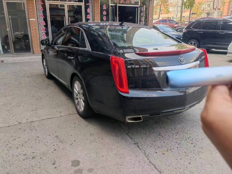 邯郸15年凯迪拉克XTS7