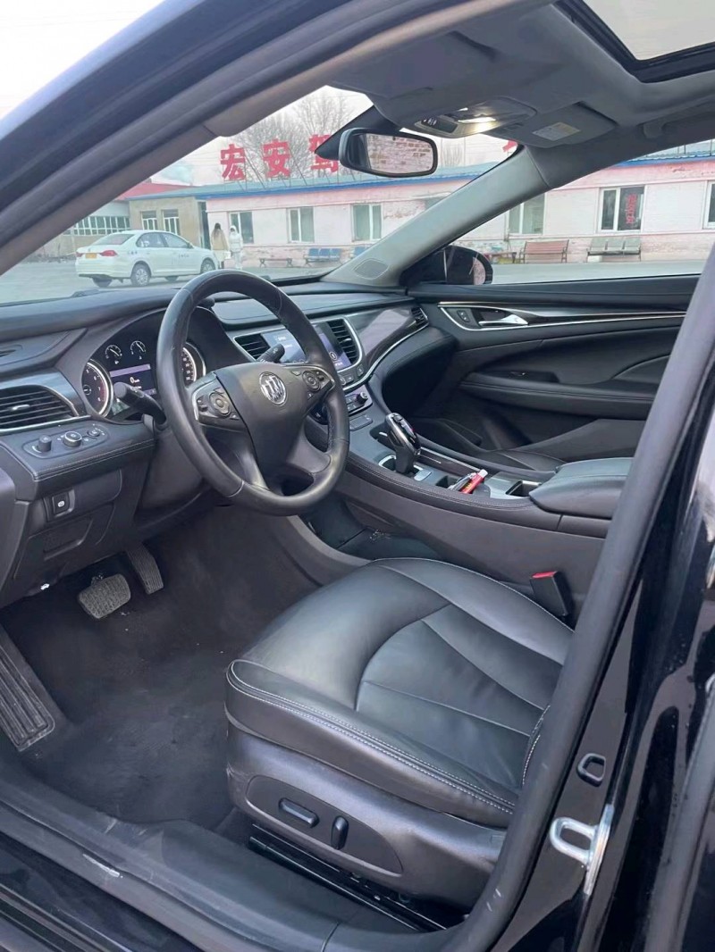 沈阳22年别克君越5