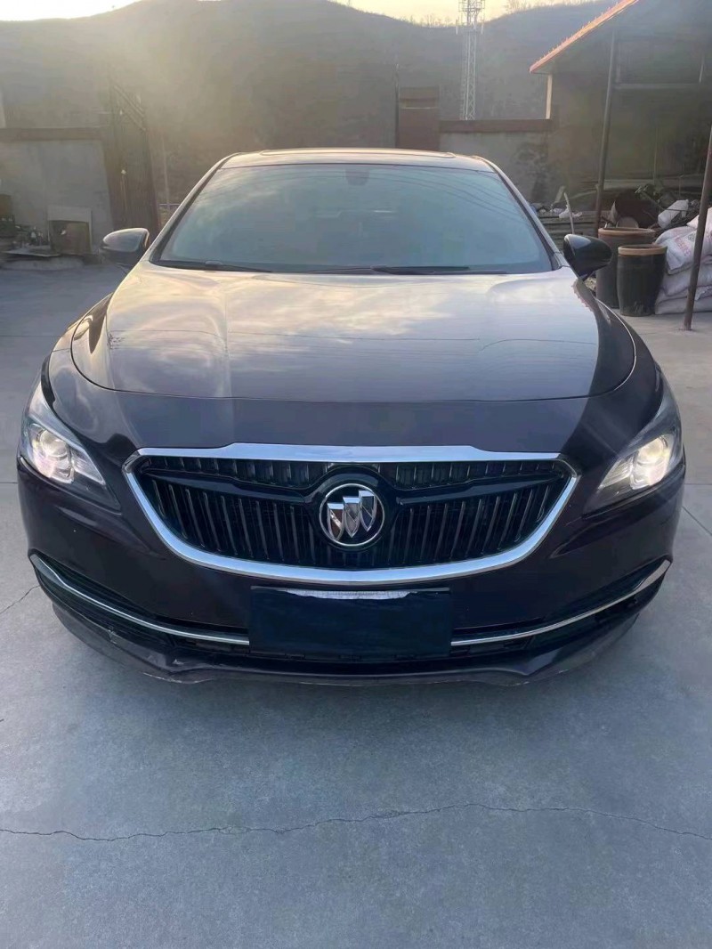 邢台16年别克君越9