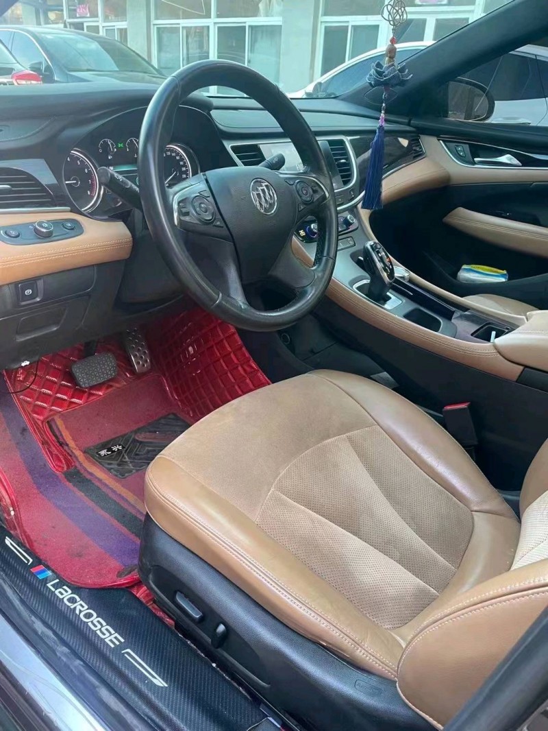 邢台16年别克君越6