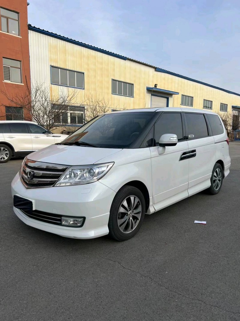 沈阳13年本田艾力绅4