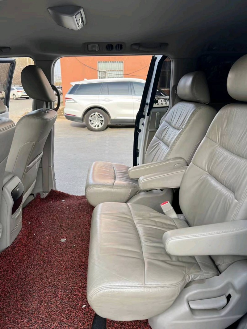 沈阳13年本田艾力绅9