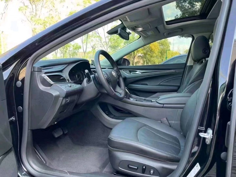 宜春21年别克君越5