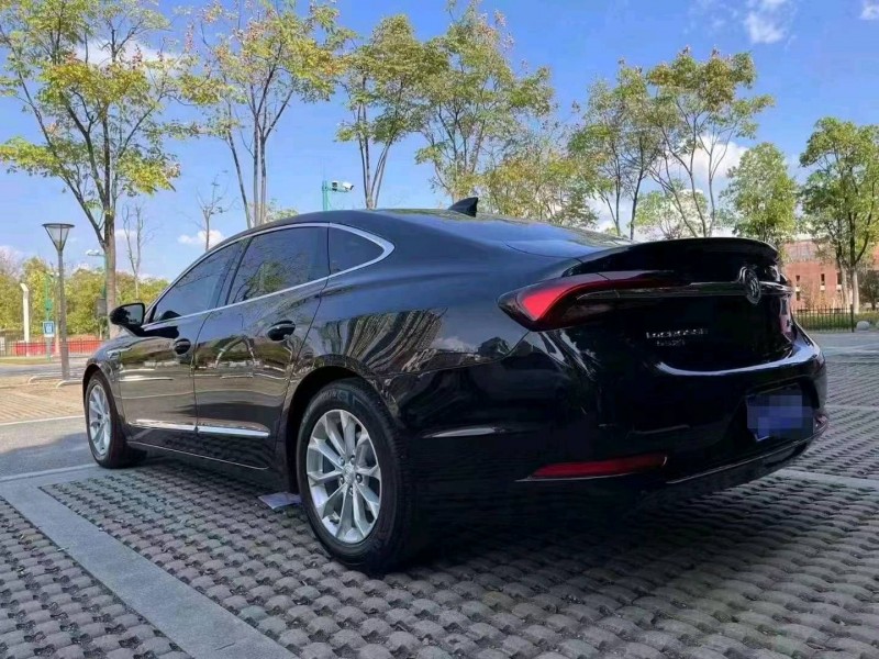 宜春21年别克君越3