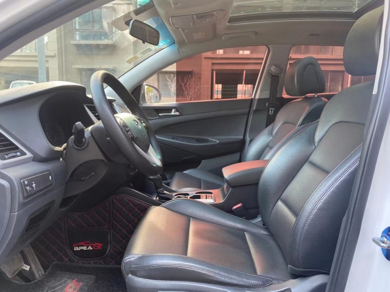 徐州17年现代途胜6