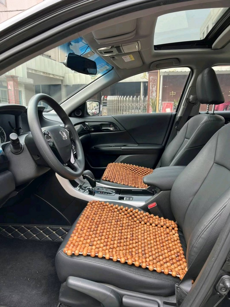 中山18年本田雅阁1