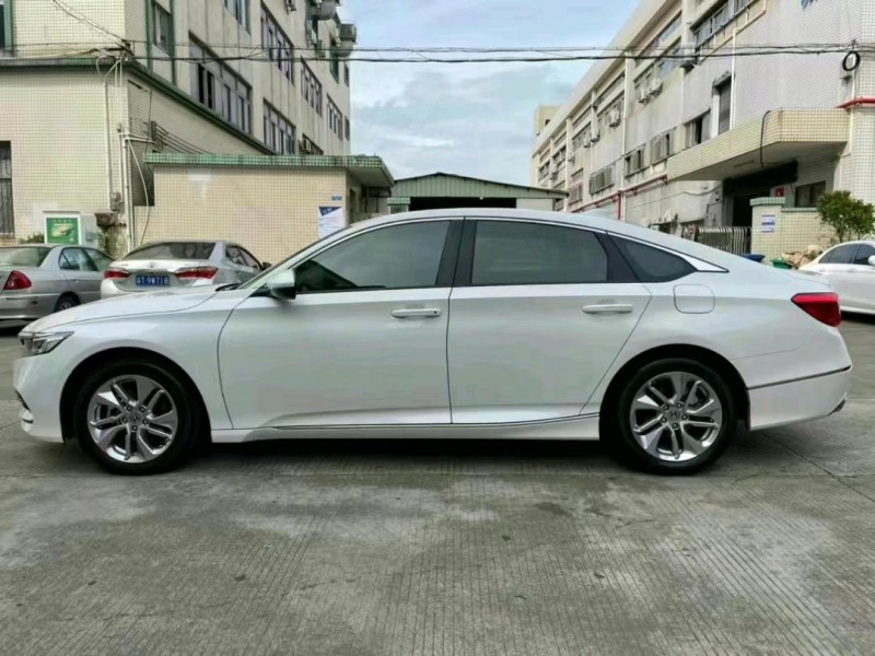 中山21年本田雅阁3