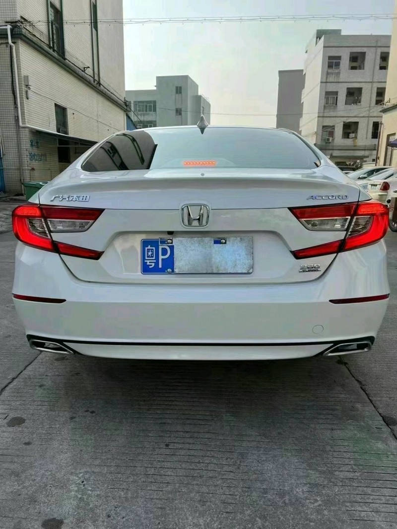 中山21年本田雅阁4