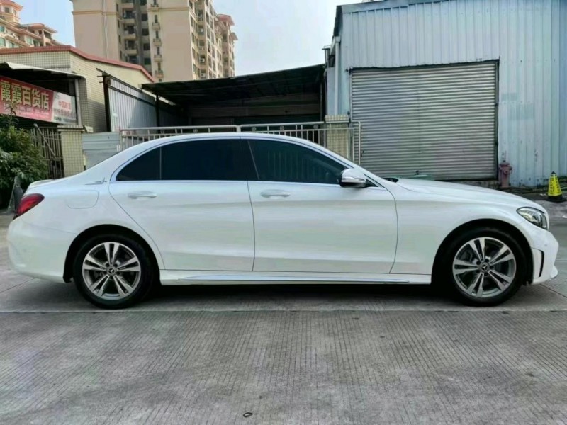 中山19年奔驰C2