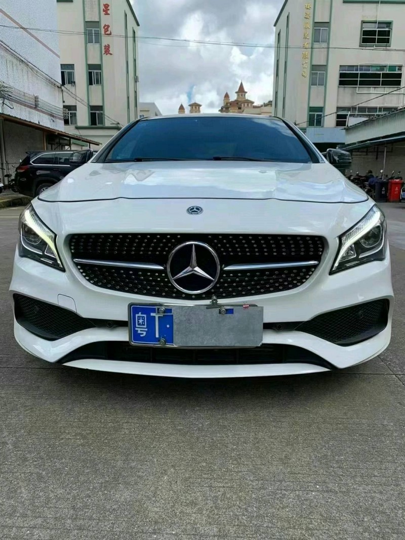 中山18年奔驰CLA1