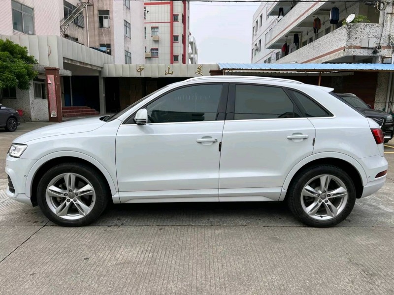 中山18年奥迪Q33