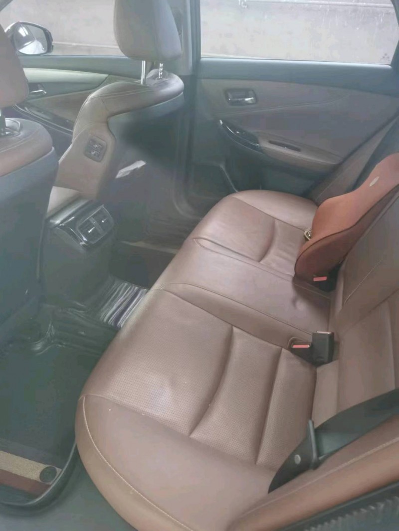 石家庄17年本田思铂睿4