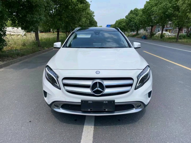 嘉兴16年奔驰GLA9