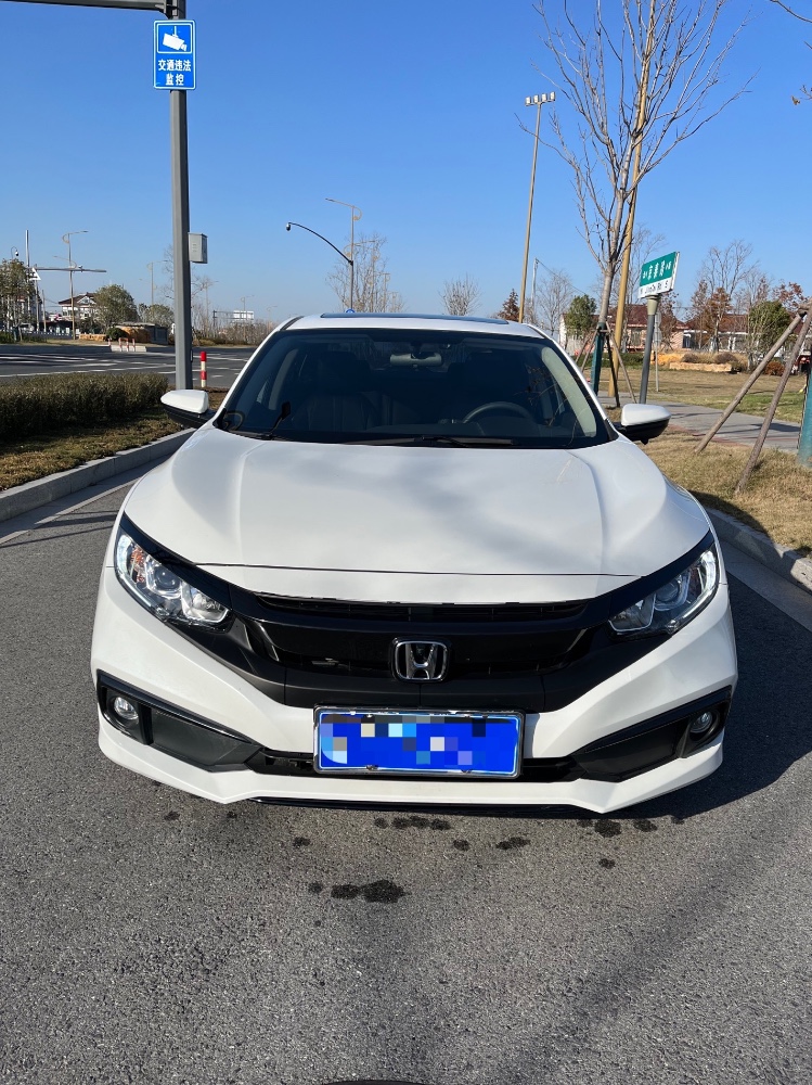 泰州21年本田思域9