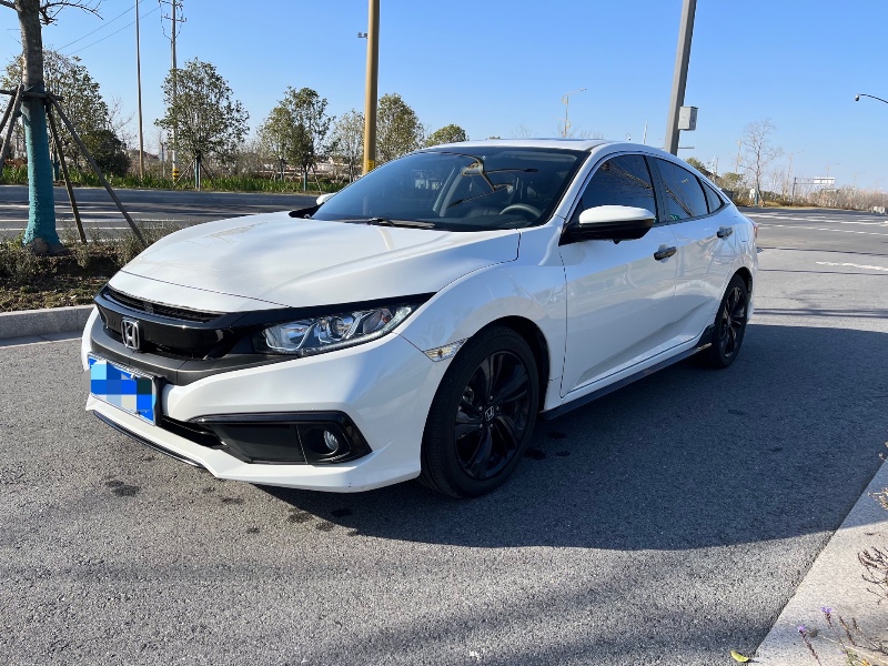 泰州21年本田思域8