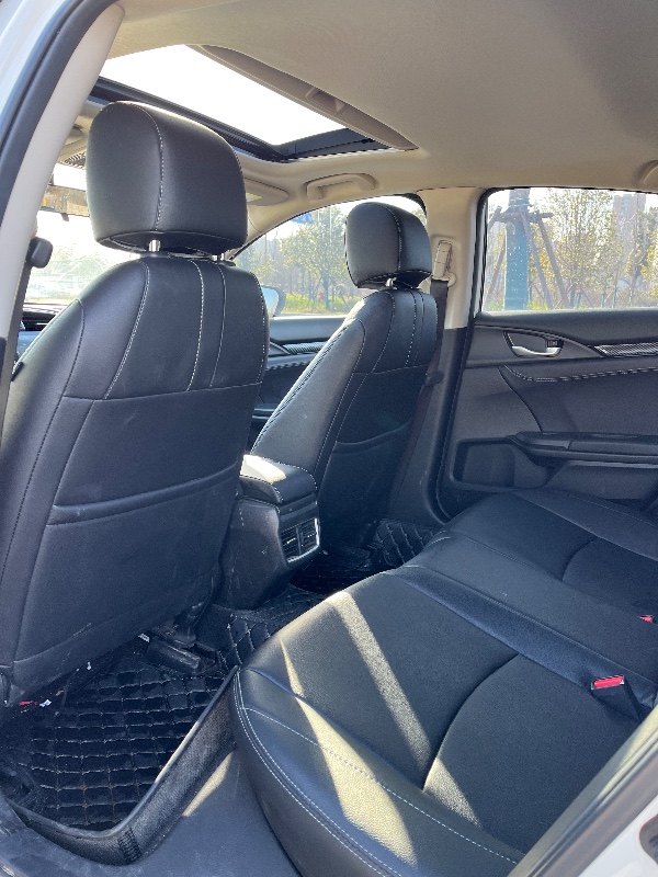 泰州21年本田思域2