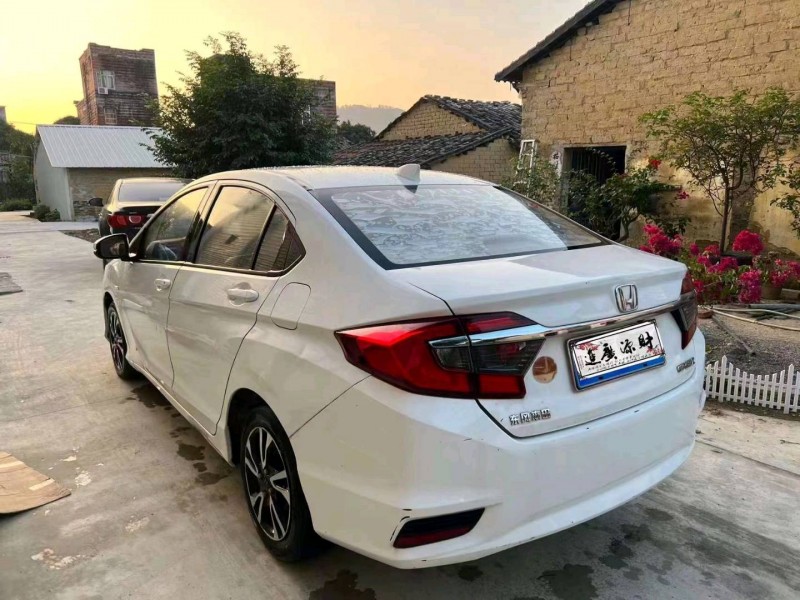 珠海16年本田哥瑞7