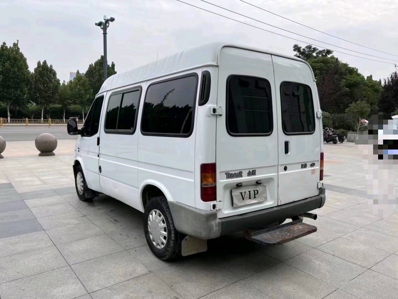 枣庄16年福特全顺9