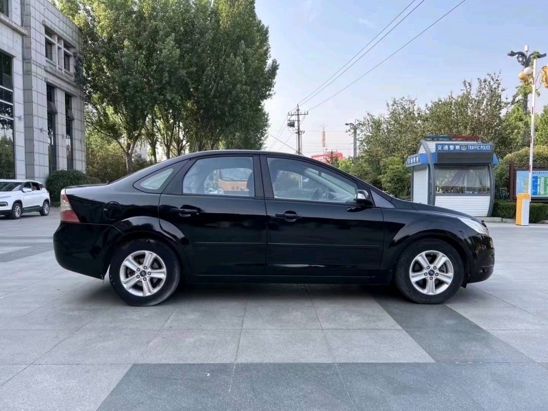 枣庄09年福特福克斯7