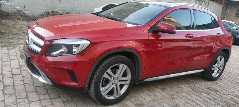 邢台16年奔驰GLA2