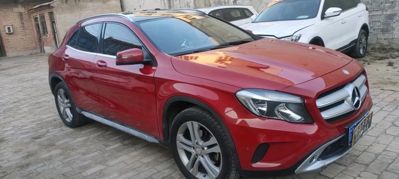 邢台16年奔驰GLA3